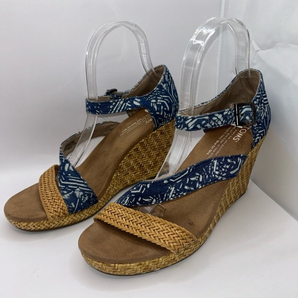 TOMS Blue Batik Clarissa Boho Wedge Sandals | Size 8 - Picture 3 of 14